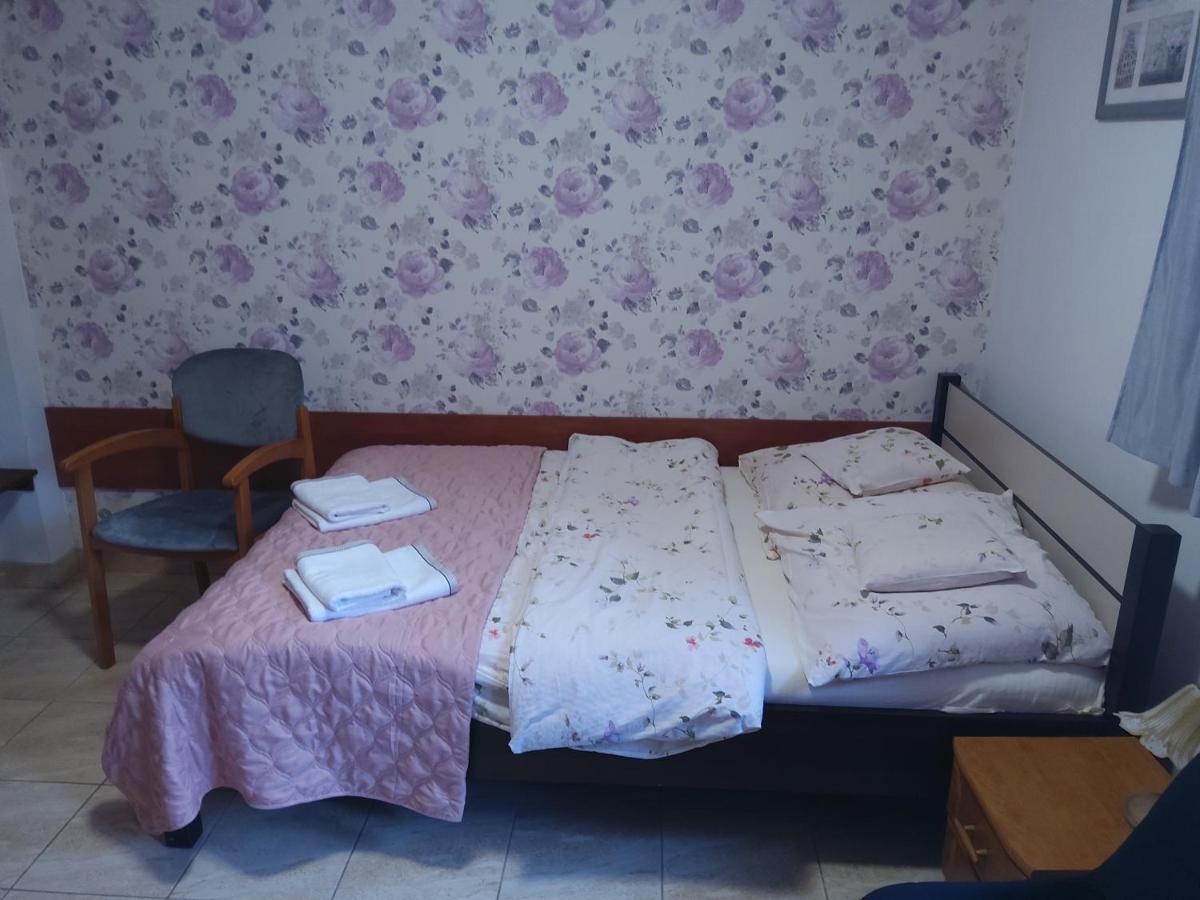 Pokoje Goscinne Sobieszow Jelenia Gora Ngoại thất bức ảnh
